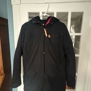 Fjallraven women’s nuuk parka / coat